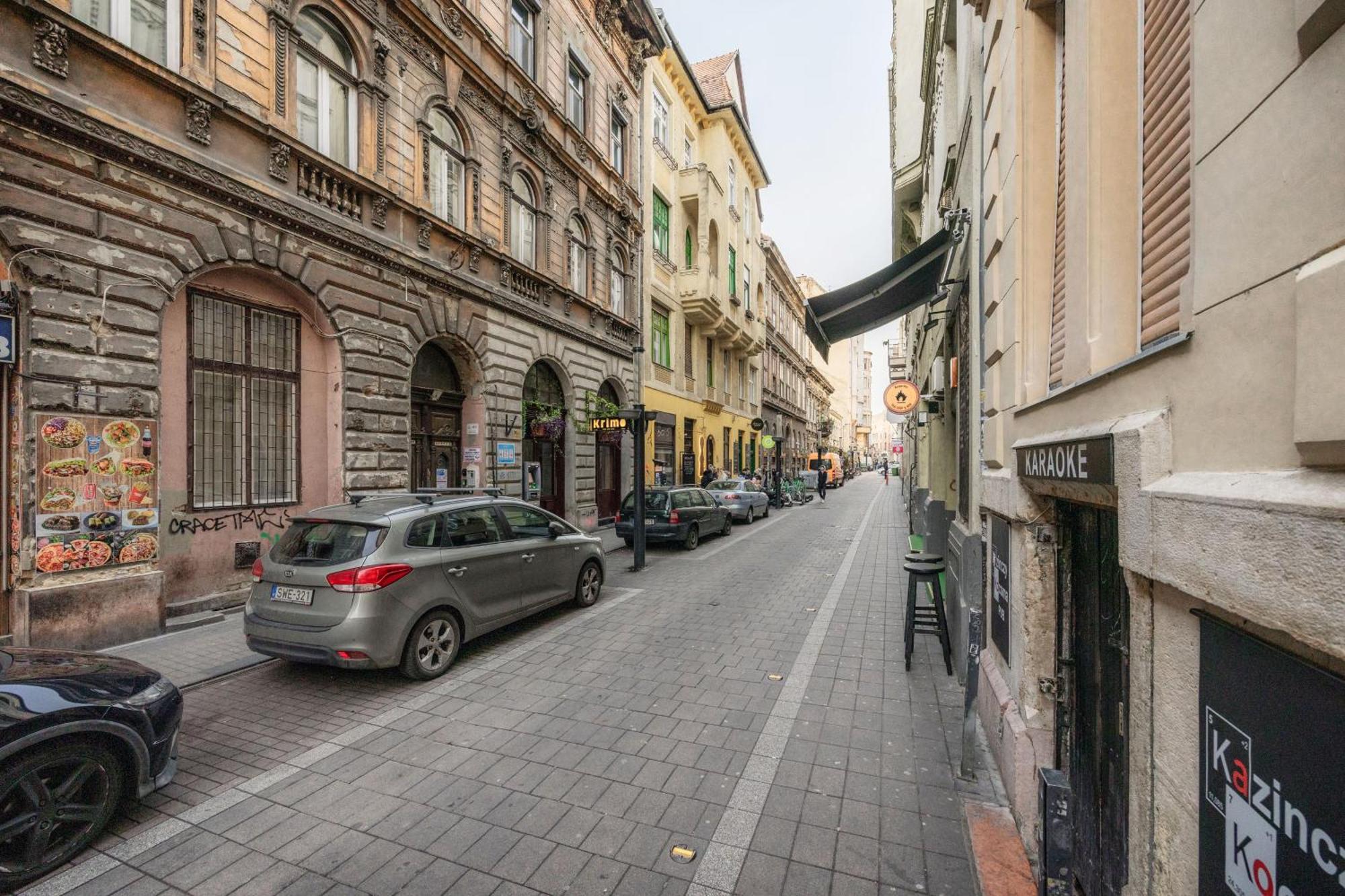 Wellness Wonderland: Garden, Sauna, Jacuzzi In Cbd Budapest Luaran gambar