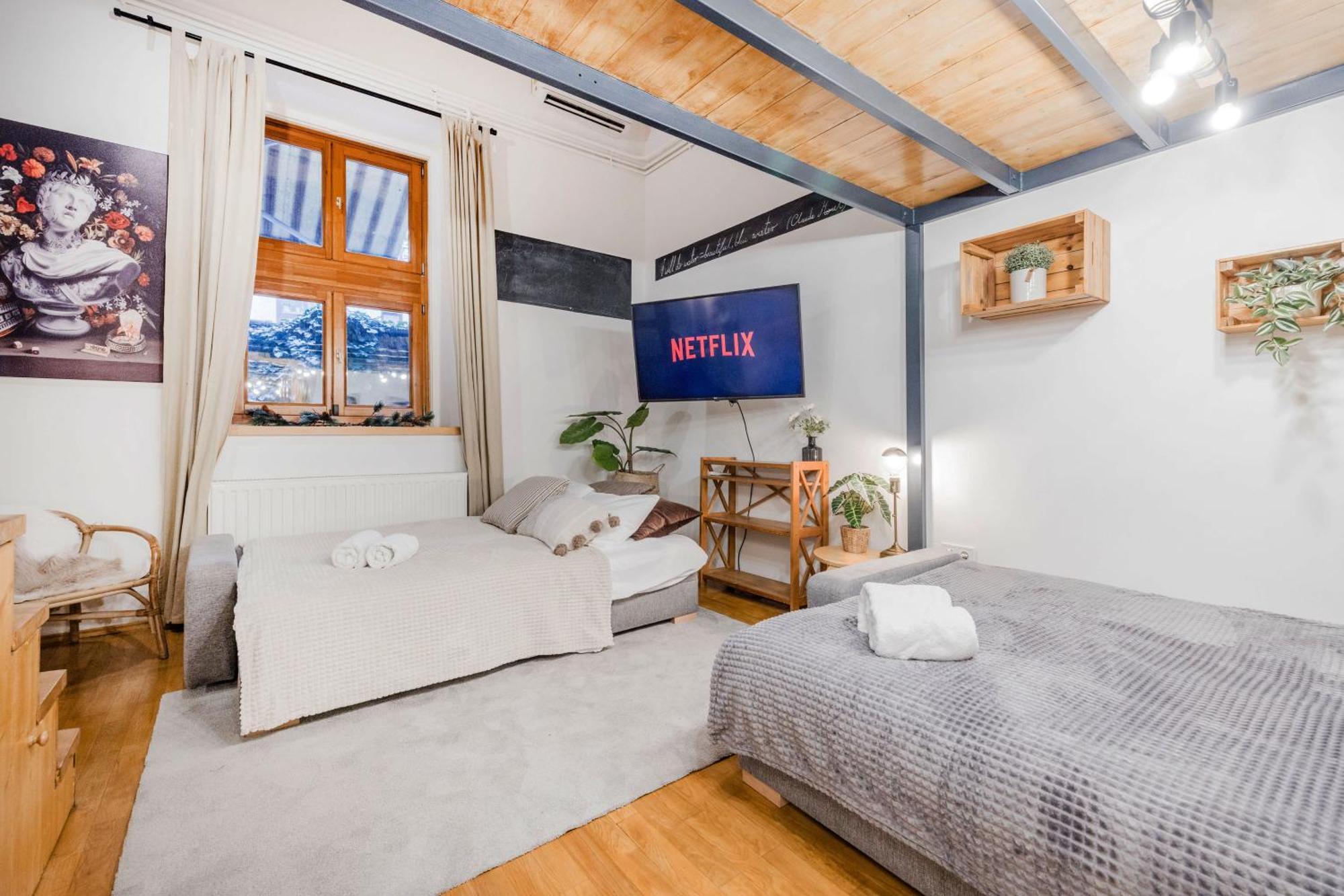 Wellness Wonderland: Garden, Sauna, Jacuzzi In Cbd Budapest Luaran gambar
