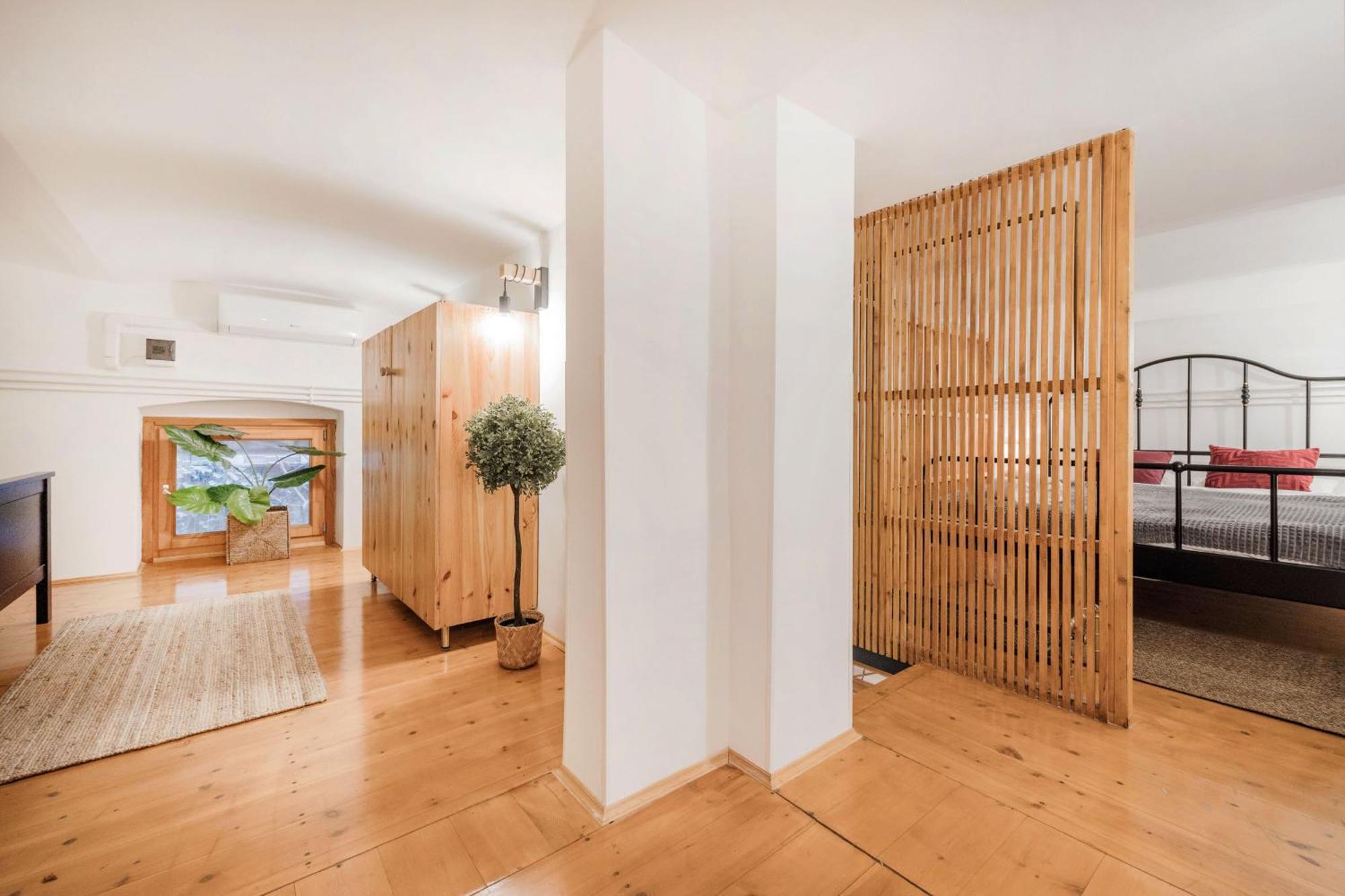 Wellness Wonderland: Garden, Sauna, Jacuzzi In Cbd Budapest Luaran gambar